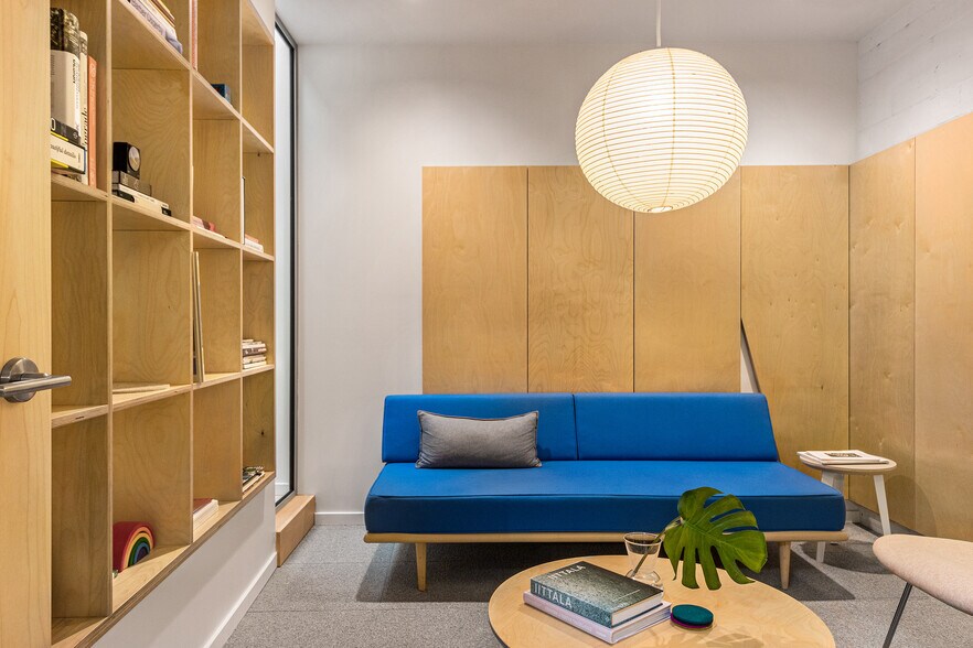 More Photos Of 1948 Division St, Detroit Office For Lease