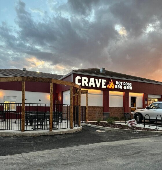 More Photos Of 2300 Griffin Rd, Lakeland Unknown For Lease