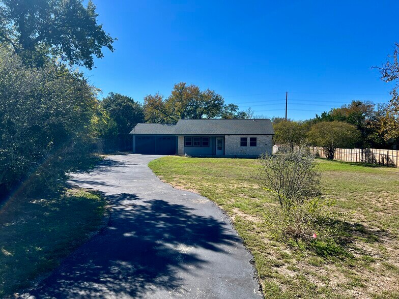 More Photos Of 16001 Awalt Dr, Austin Office For Sale