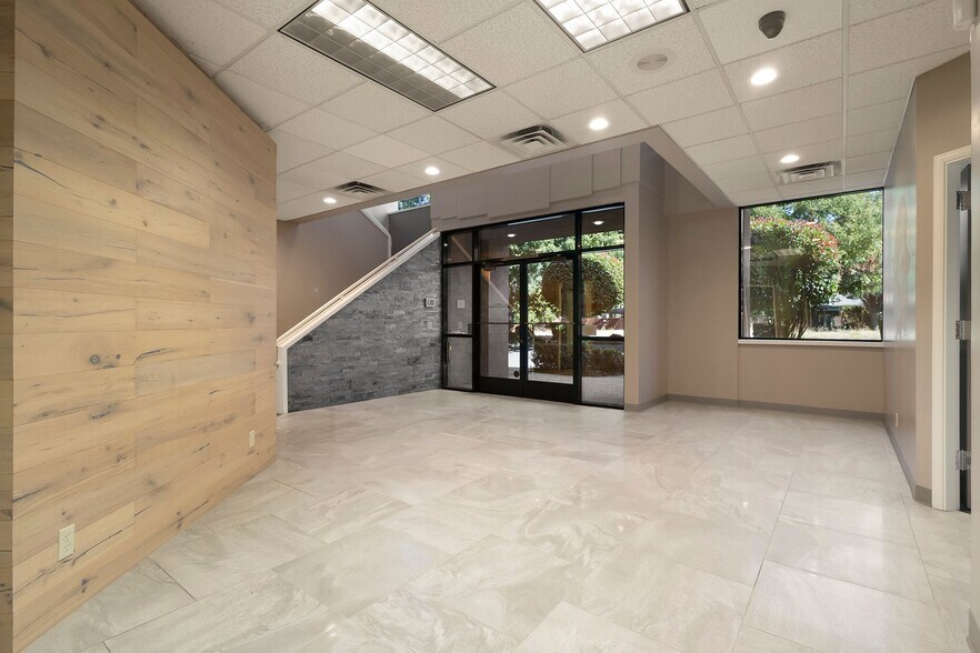 More Photos Of 500 W East Ave, Chico Office For Sale