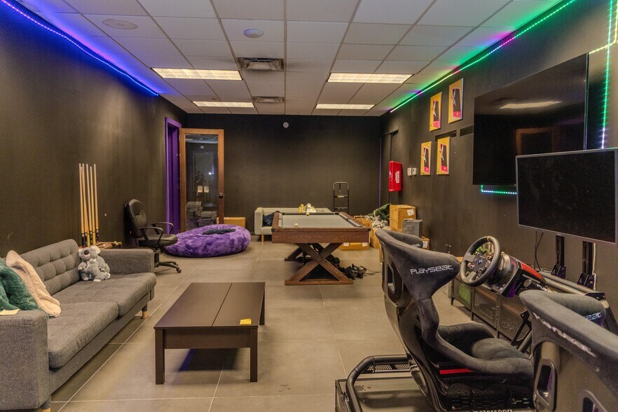 More Photos Of 350-360 NE 60th St, Miami Loft Creative Space For Lease