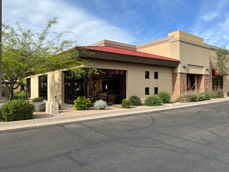 More Photos Of 8165 E Indian Bend Rd, Scottsdale Medical For Lease