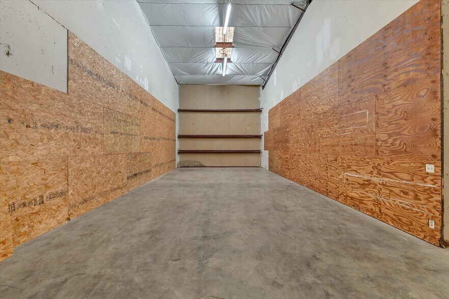 More Photos Of 3388 State Highway 32, Chico Warehouse For Lease