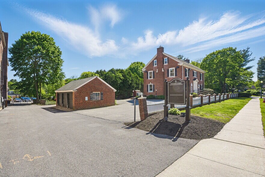 More Photos Of 6 Windsor St, Andover Office For Sale