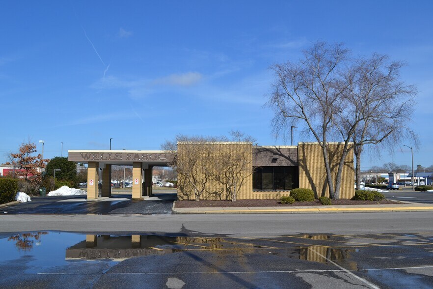 More Photos Of 4287 Holland Rd, Virginia Beach Bank For Sale