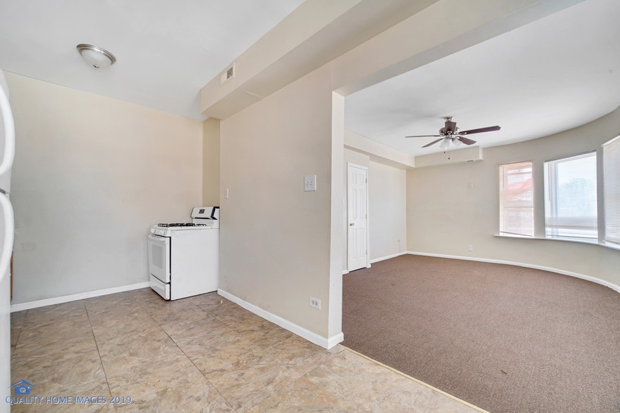 More Photos Of 932-944 E 79th St, Chicago Apartments For Sale