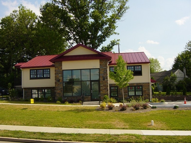 Primary Photo Of 240 W Germantown Pike, East Norriton Township Loft Creative Space For Lease