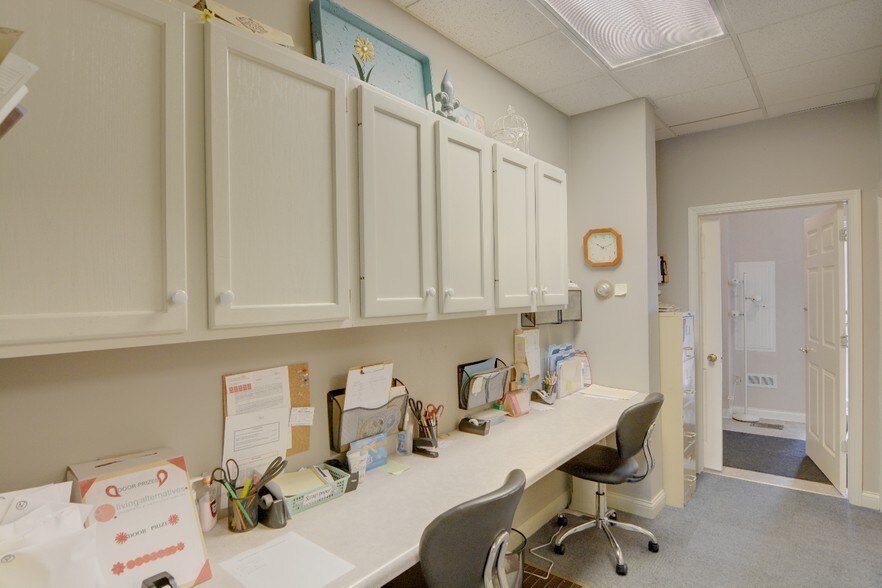 More Photos Of 113 W Mulberry St, Kokomo Storefront Retail Residential For Sale