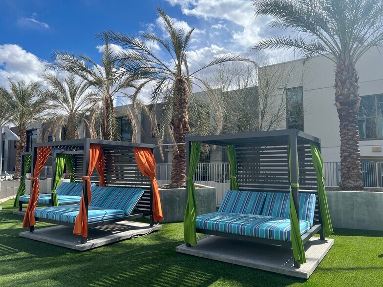 More Photos Of 353 E Bonneville Ave, Las Vegas Apartments For Lease