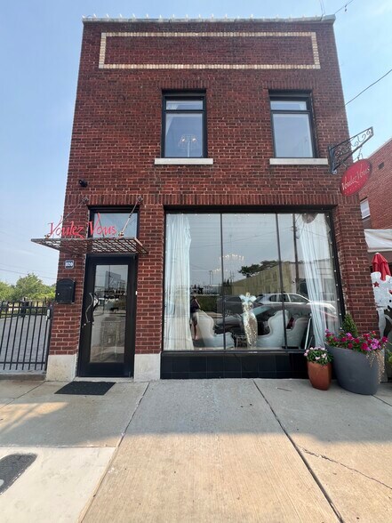 Primary Photo Of 820 E 3rd St, Tulsa Storefront Retail Office For Lease