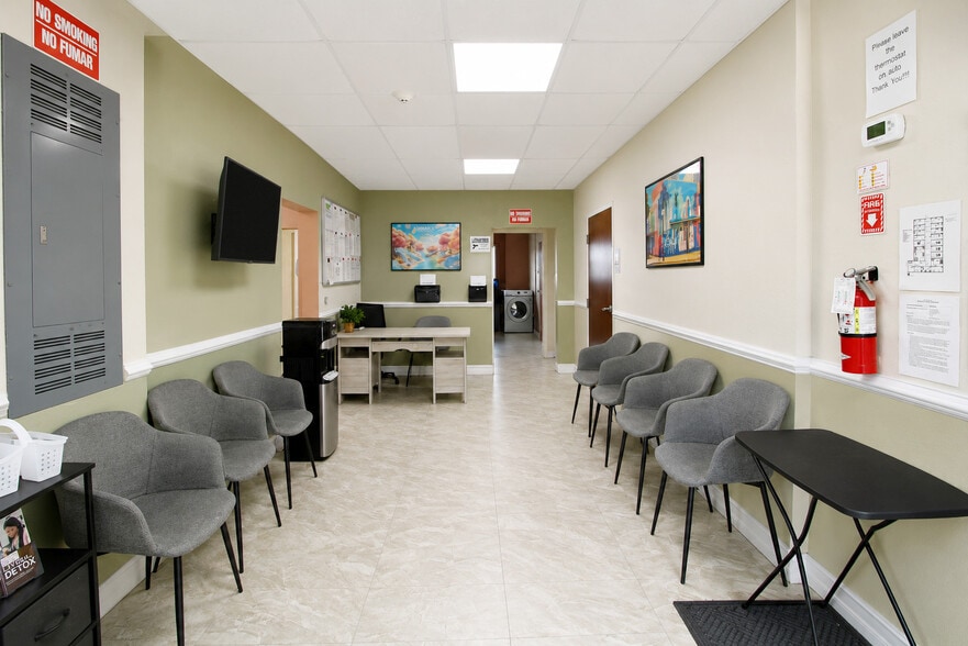 More Photos Of 412 SW 5th St, Homestead Rehabilitation Center For Sale