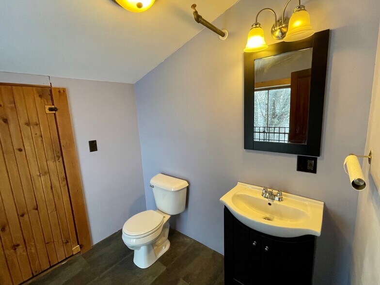 More Photos Of 12 Church Rd, Readfield Flex For Sale