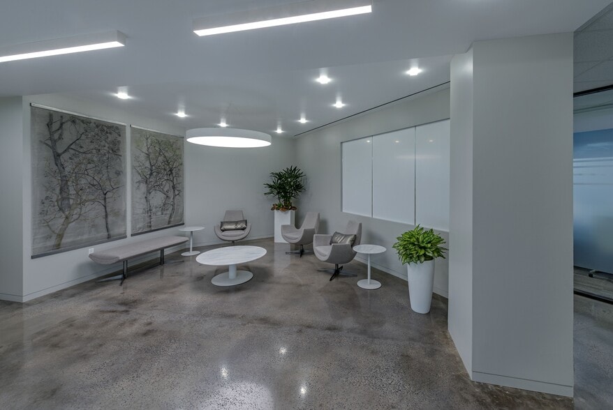 More Photos Of 5300 Memorial Dr, Houston Office For Lease
