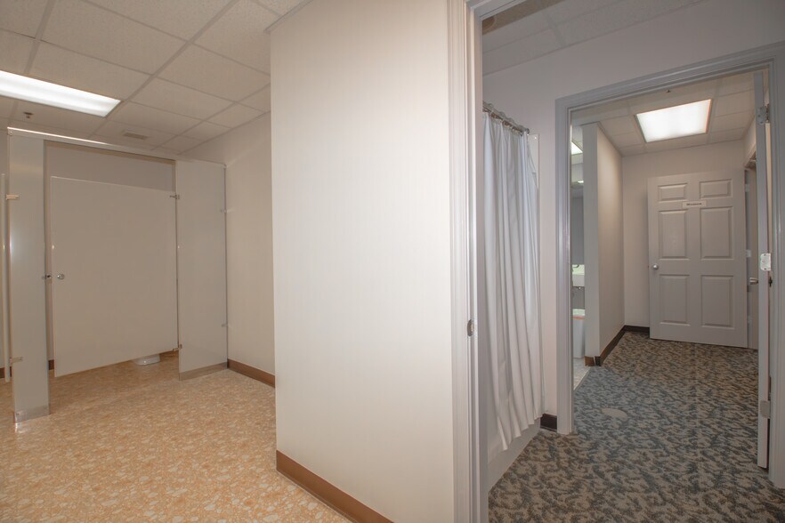 More Photos Of 50 Clay St, Morgantown Office Residential For Lease
