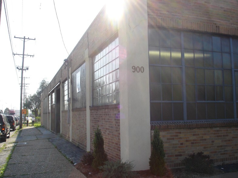 More Photos Of 900 S Boyle Ave, Saint Louis Industrial For Sale