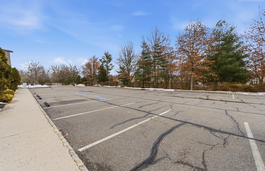 More Photos Of 491 Amwell Rd, Hillsborough Medical For Lease