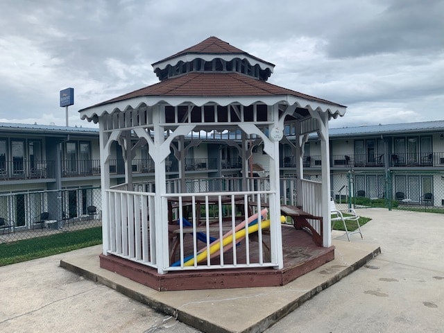 More Photos Of 2021 E Spring St, Cookeville Hotel For Sale