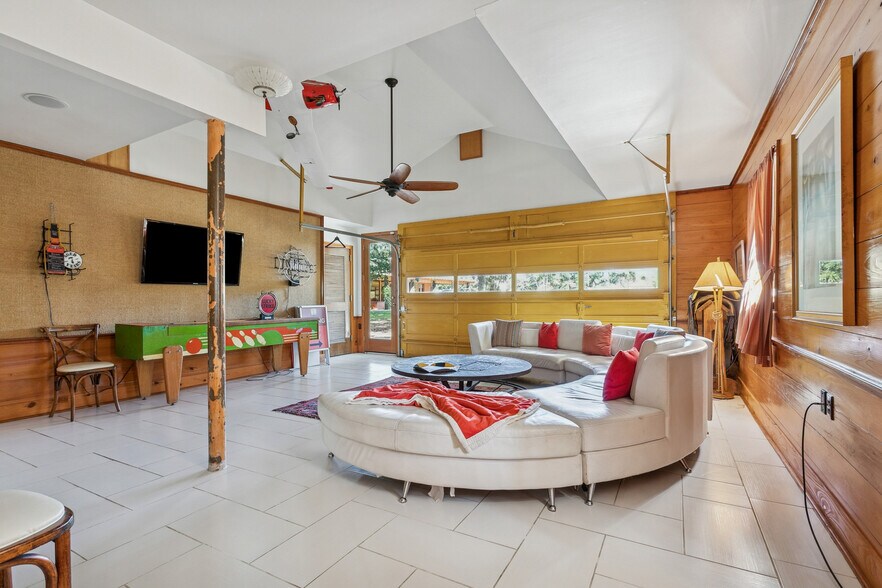 More Photos Of 701 S Military Rd, Slidell Specialty For Lease