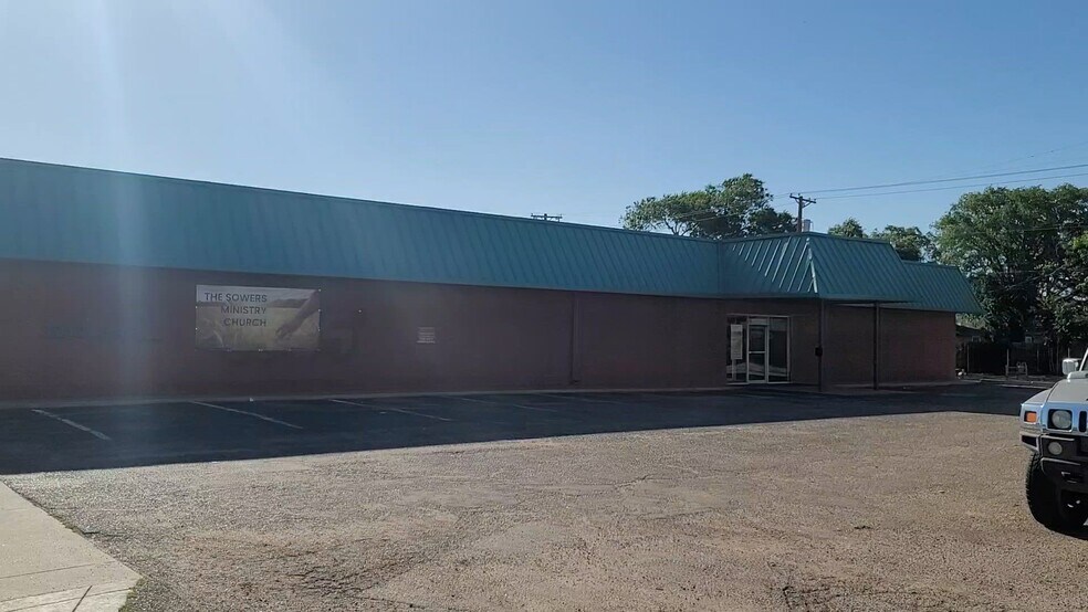 Primary Photo Of 3206-3212 34th St, Lubbock Storefront Retail Office For Lease