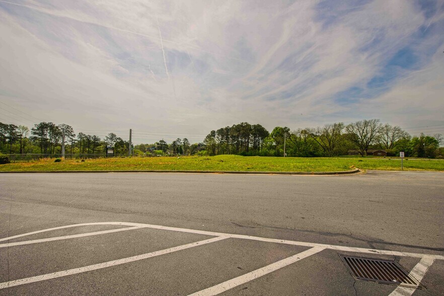 More Photos Of 0 Red Bud Rd, Calhoun Land For Sale