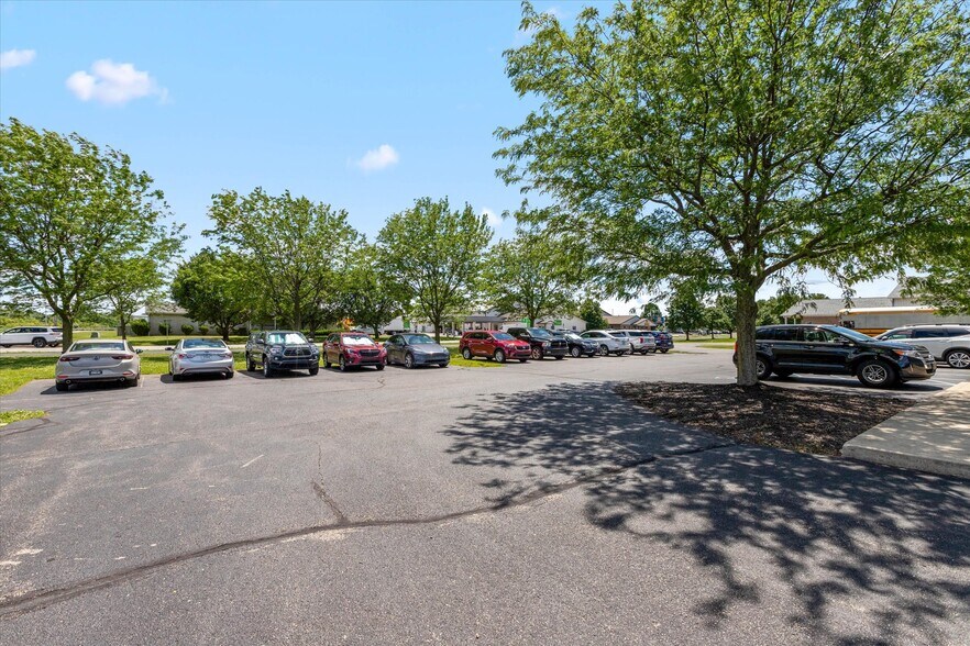 More Photos Of 230 Commerce Dr, Franklin Warehouse For Sale