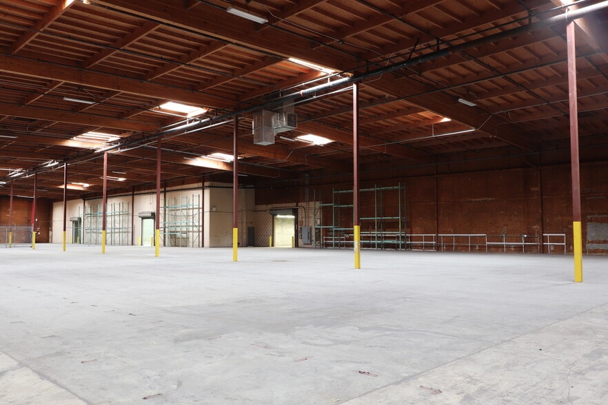 More Photos Of 1931 G St, Fresno Warehouse For Sale