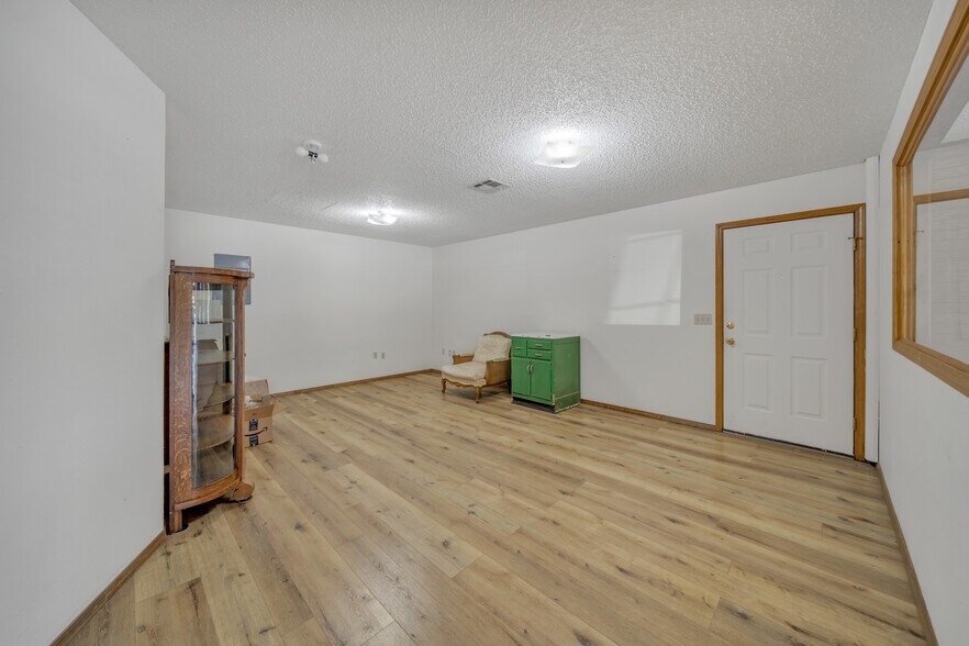 More Photos Of 4802 S Muskogee Ave, Tahlequah Office For Lease