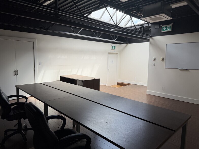 More Photos Of 9059-9079 Shaughnessy St, Vancouver Warehouse For Sale