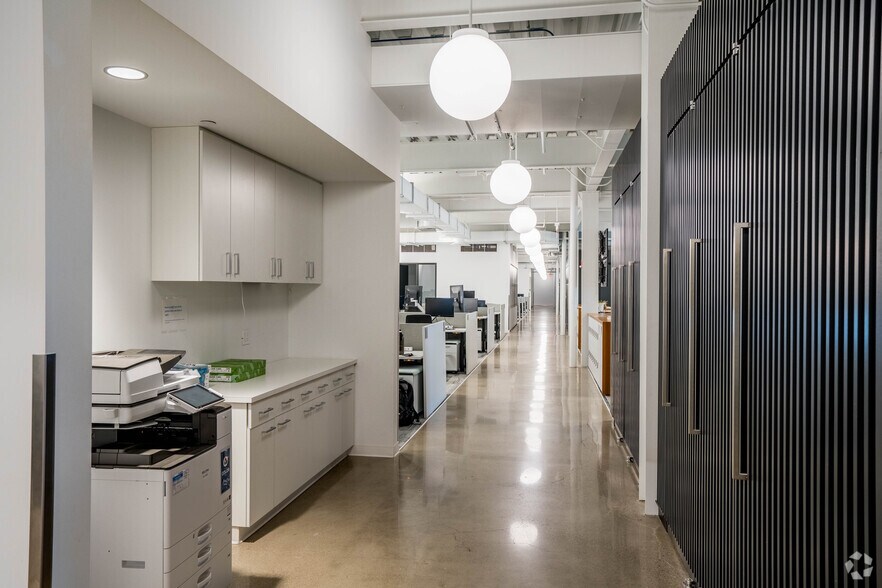 More Photos Of 2900 37th St, Rochester Warehouse For Lease