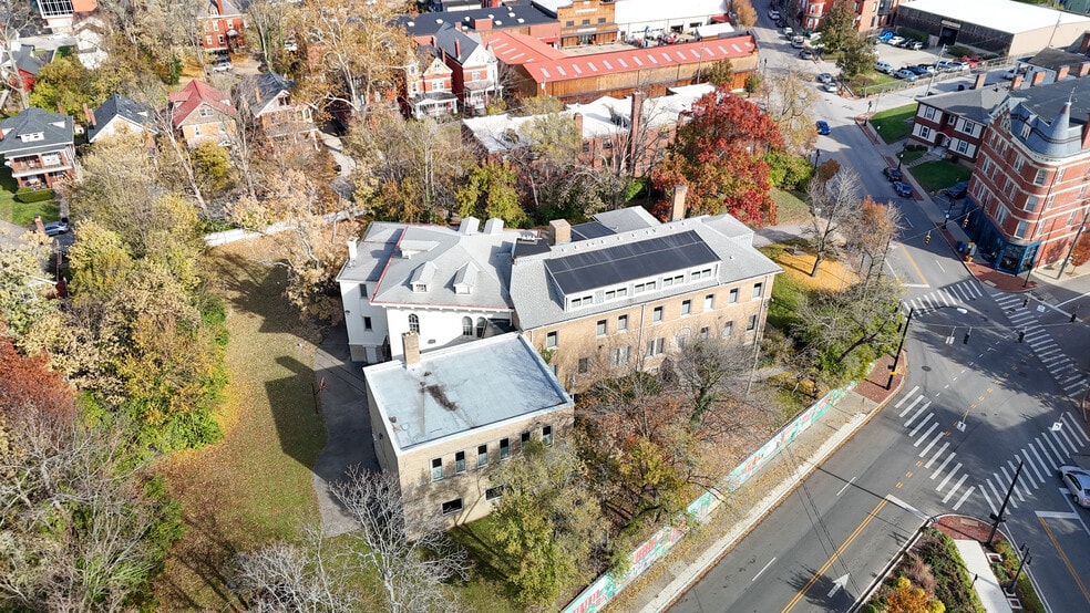More Photos Of 2605 Woodburn Ave, Cincinnati Apartments For Sale