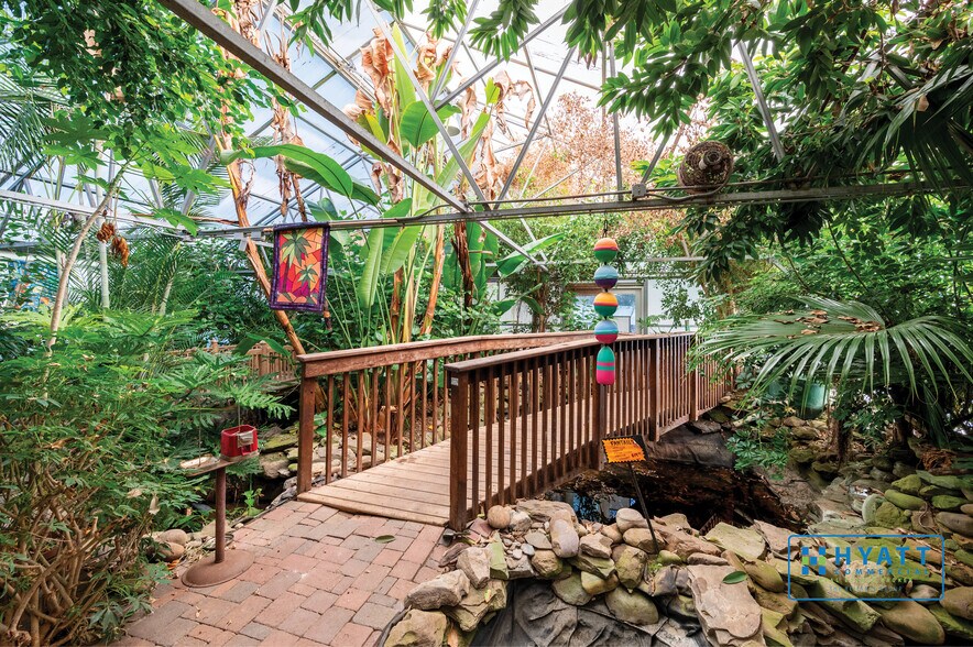 More Photos Of 590 W Central Ave, Davidsonville Specialty For Sale