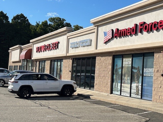 More Photos Of 1458 Riverdale St, West Springfield Unknown For Lease