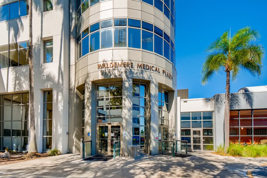 More Photos Of 1921 Waldemere St, Sarasota Medical For Lease