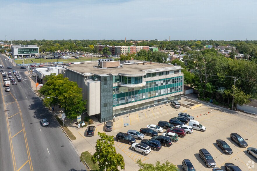 More Photos Of 1515 N Harlem Ave, Oak Park Medical For Lease