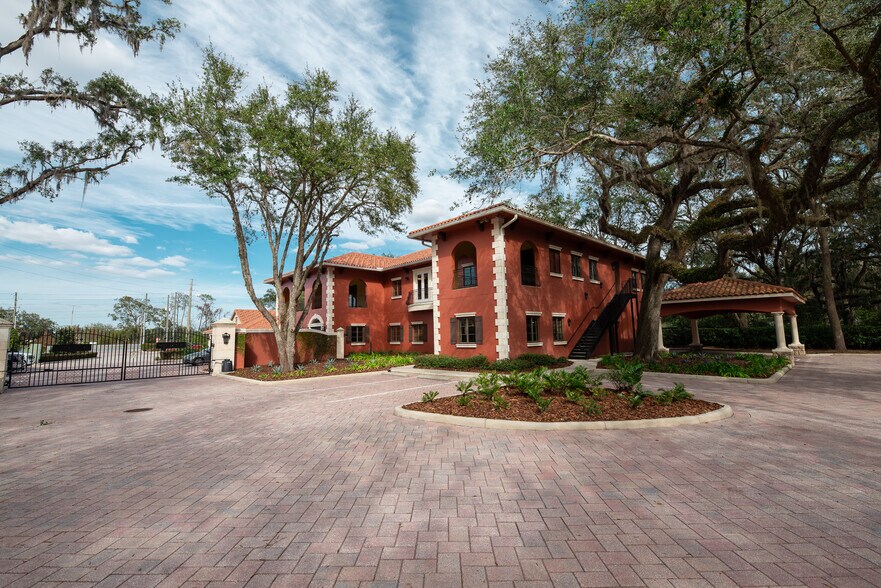 More Photos Of 2420 Brunello Trace, Lutz Office For Sale