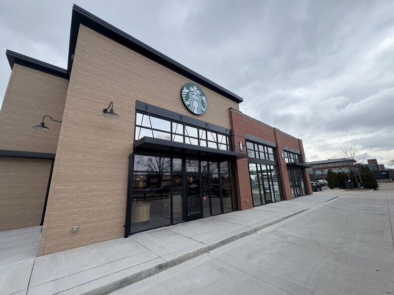 More Photos Of 2003 Biddle Ave, Wyandotte Freestanding For Lease