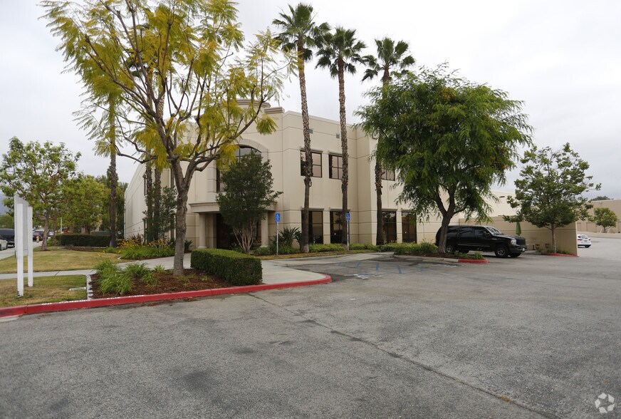 More Photos Of 5012 4th St, Irwindale Warehouse For Lease