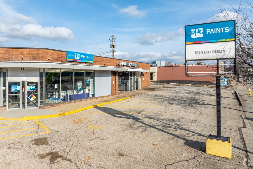 More Photos Of 315-319 E Market St, Akron General Retail For Sale