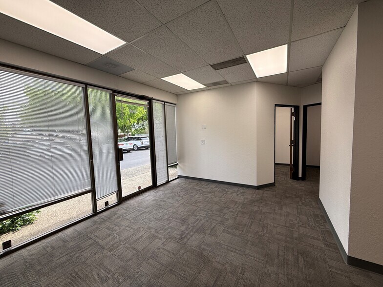 More Photos Of 3060-3098 Kenneth St, Santa Clara Manufacturing For Lease