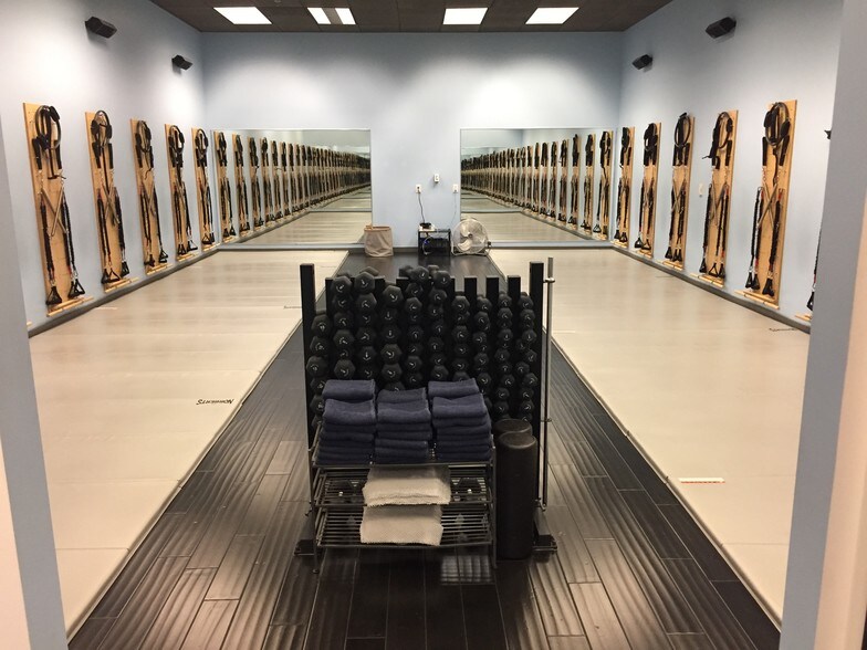 More Photos Of 2101 Webster St, Oakland Unknown For Lease