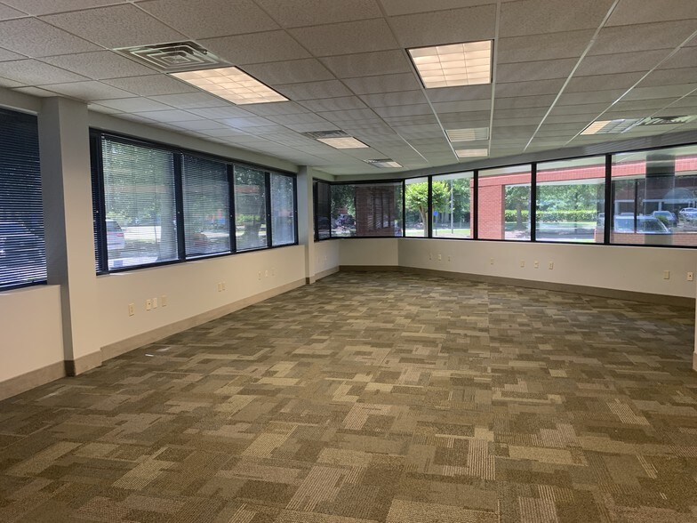 More Photos Of 348 Southport Cir, Virginia Beach Medical For Lease