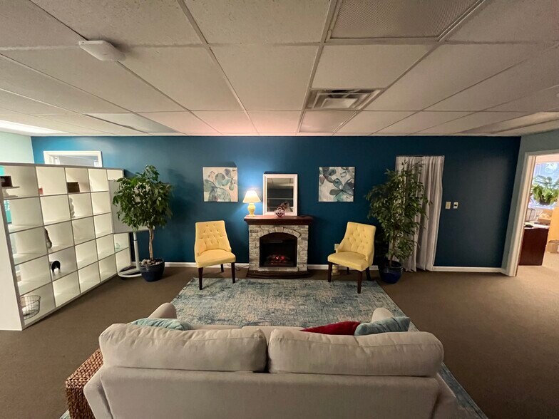 More Photos Of 8940 Kingsridge Dr, Centerville Medical For Sale