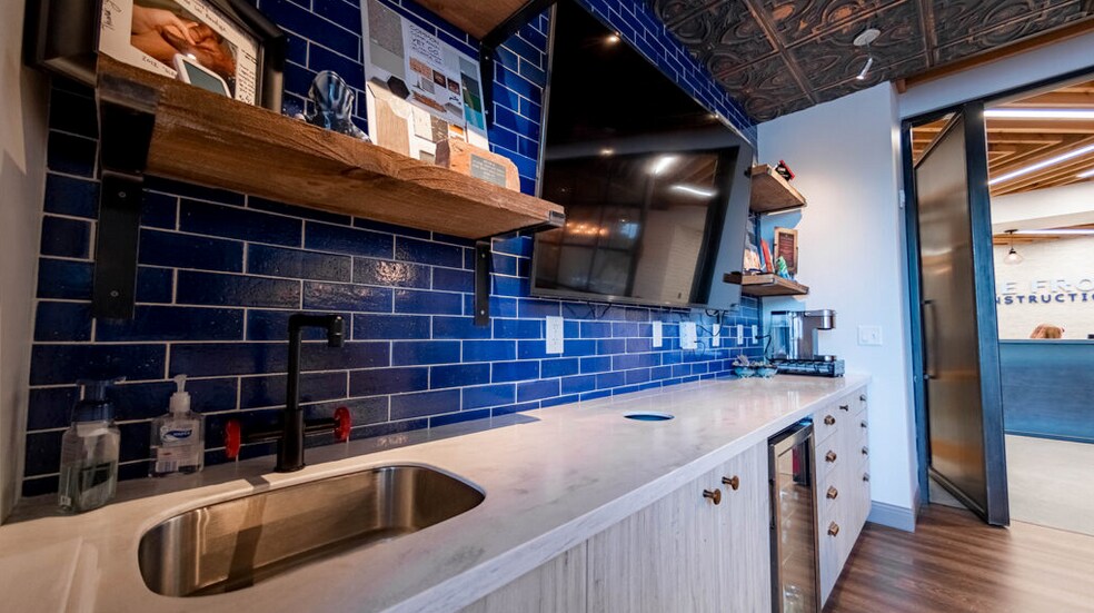 More Photos Of 3011 Sutton Gate Dr E, Suwanee Office For Lease