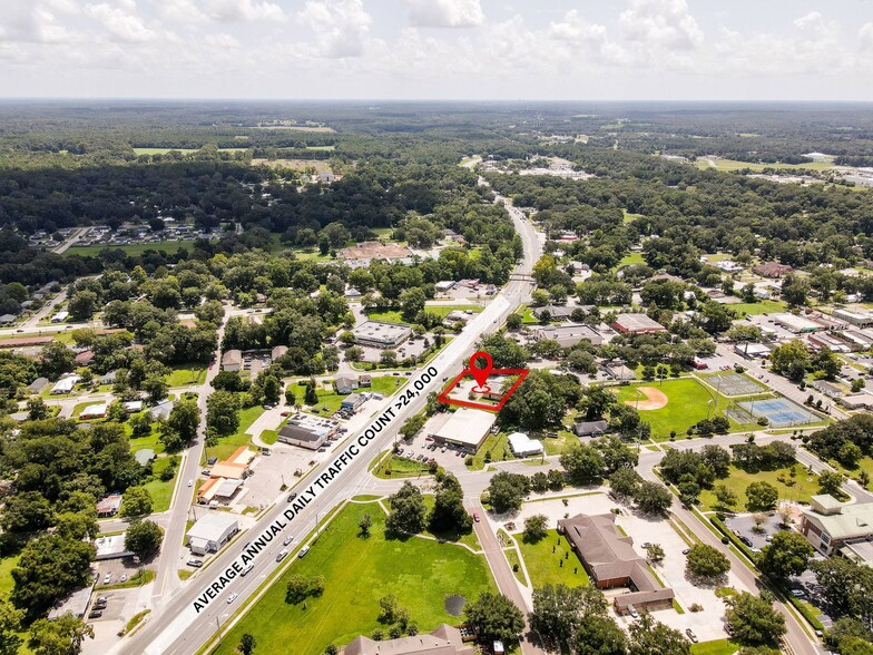 Primary Photo Of 15210 NW Us-441, Alachua Freestanding For Lease