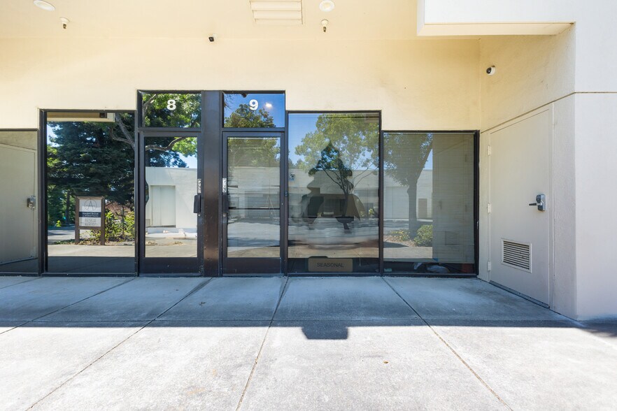 More Photos Of 1130 Industrial Ave, Petaluma Light Manufacturing For Sale