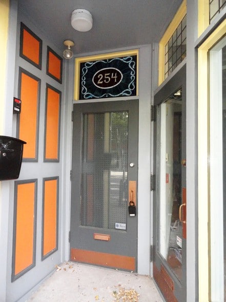 More Photos Of 254 E High St, Pottstown Storefront Retail Office For Sale