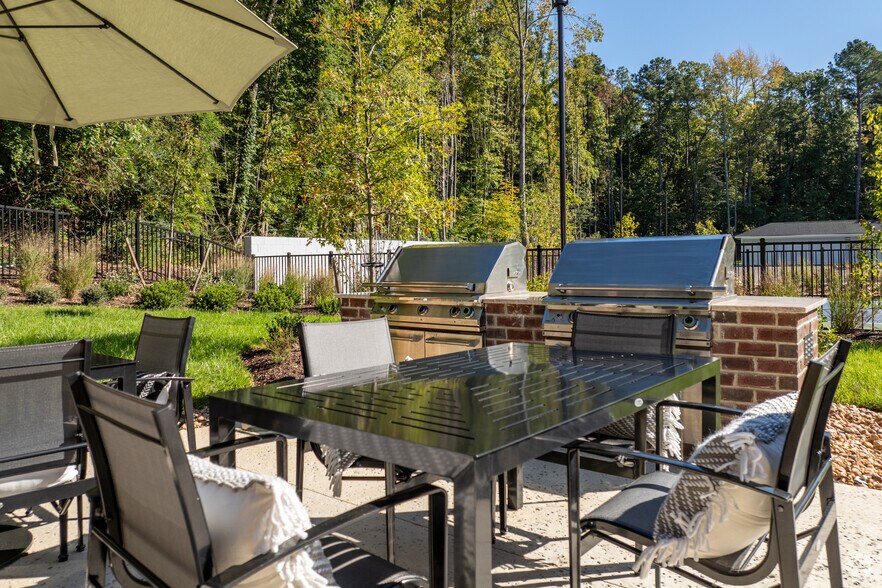 More Photos Of 12400 Dutton Rd, Midlothian Apartments For Sale