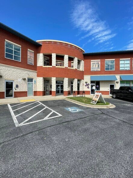More Photos Of 2405 Whittier Dr, Frederick Medical For Lease