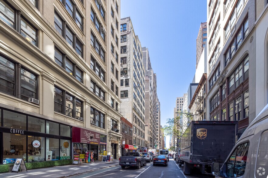 More Photos Of 146 W 29th St, New York Loft Creative Space For Lease