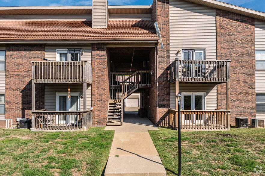 More Photos Of 3601 Westwind Dr, Ozark Apartments For Sale